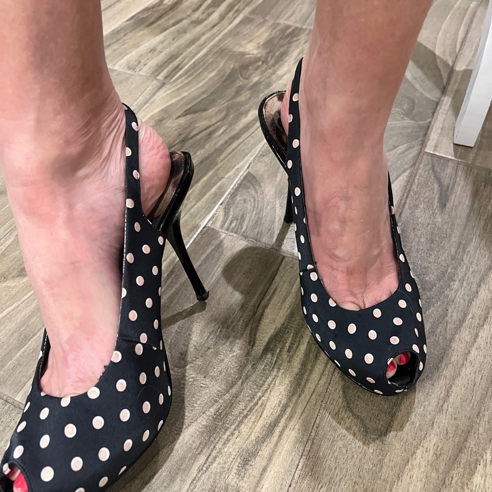 Sam Edelman Navy and White Polka Dot Heels
